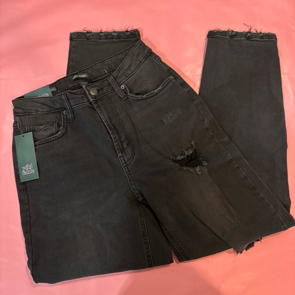 NWT Wild Fable Super High Rise Tapered Distressed Black Jeans